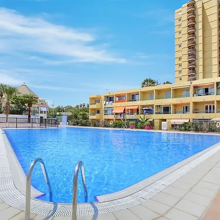 Bart 50 Meters From Playa Vistas Арона