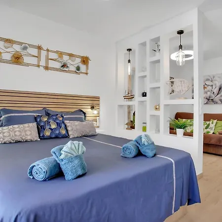 Bart 50 Meters From Playa Vistas